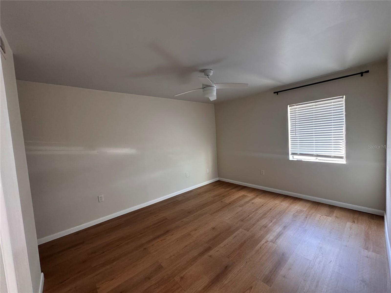 Image 8 of 20 For 11525 8th Way N 507