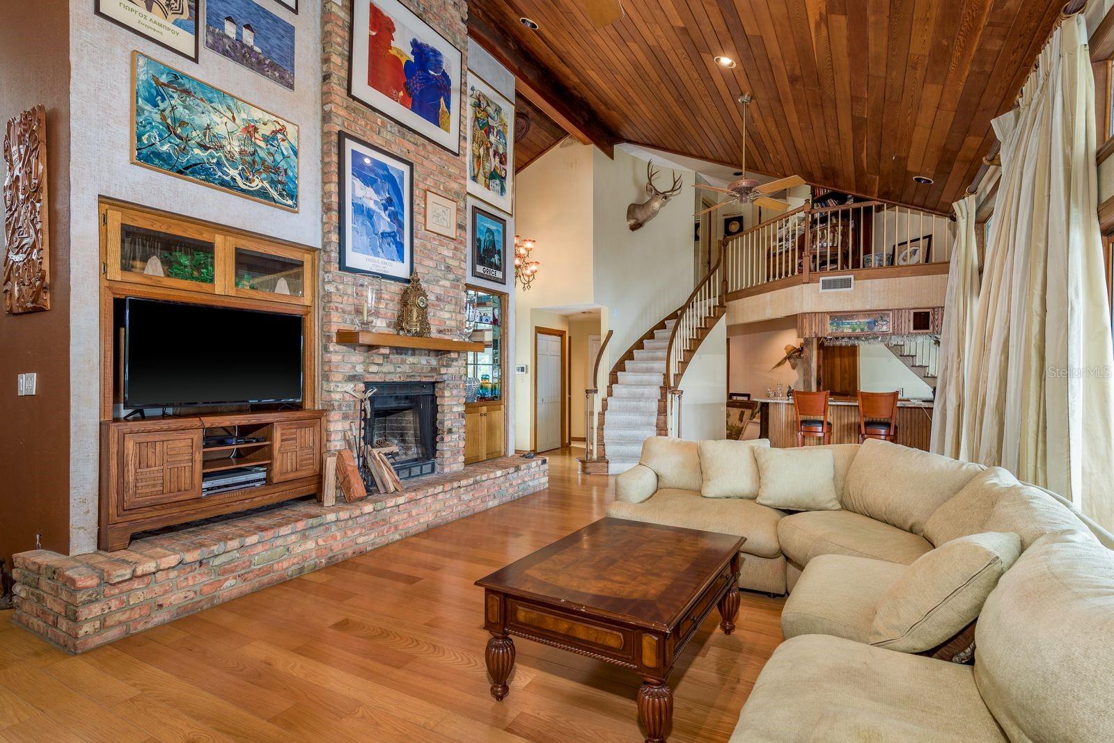 Image 12 of 72 For 600 Soundview Drive