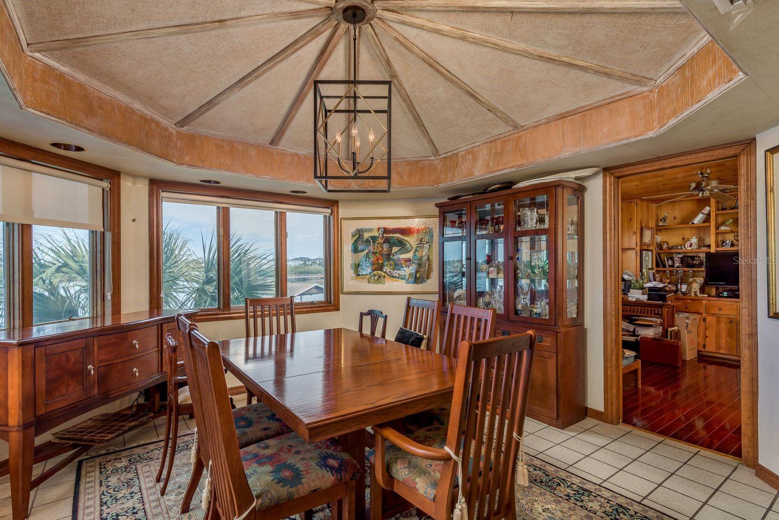 Image 25 of 72 For 600 Soundview Drive