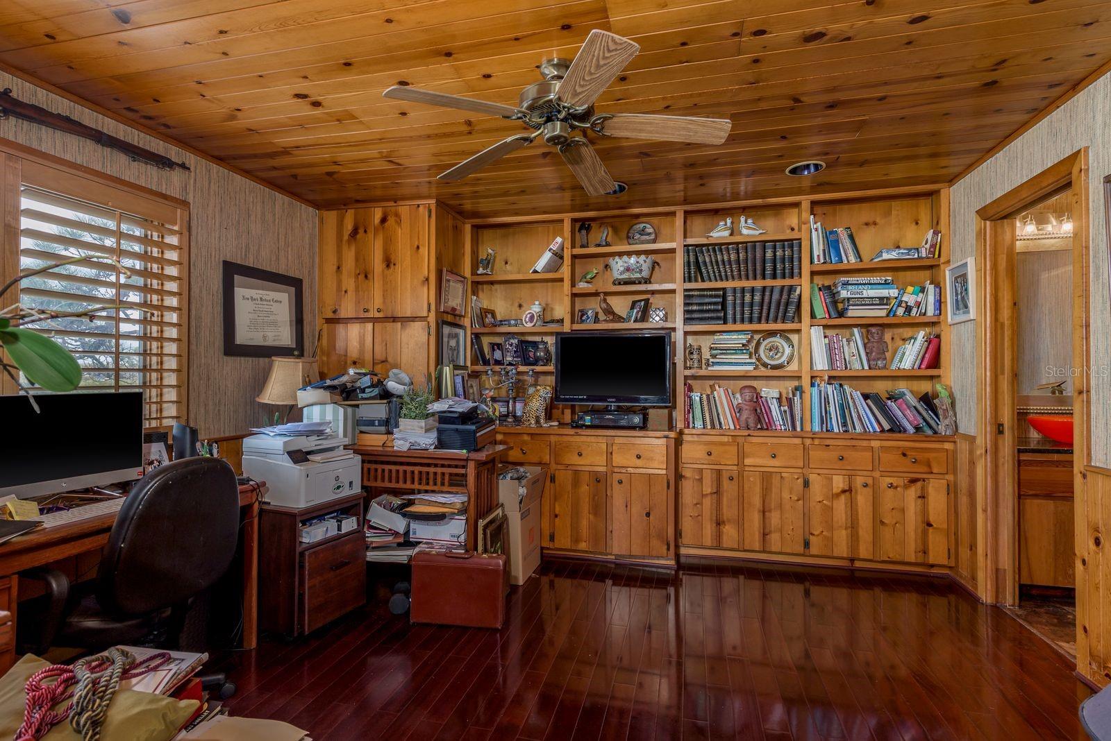 Image 26 of 72 For 600 Soundview Drive