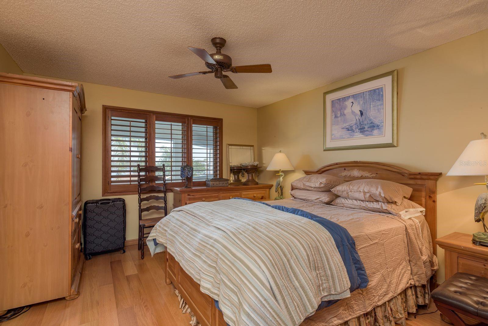 Image 33 of 72 For 600 Soundview Drive