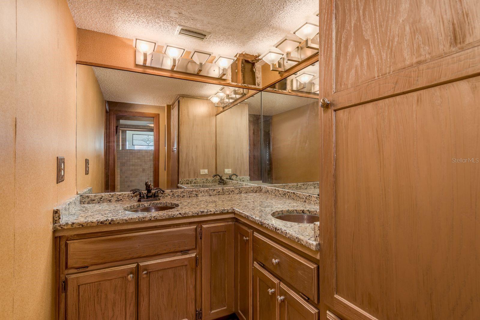 Image 35 of 72 For 600 Soundview Drive