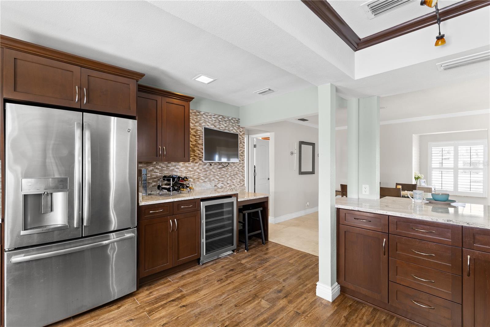 Image 11 of 32 For 404 4th Avenue N