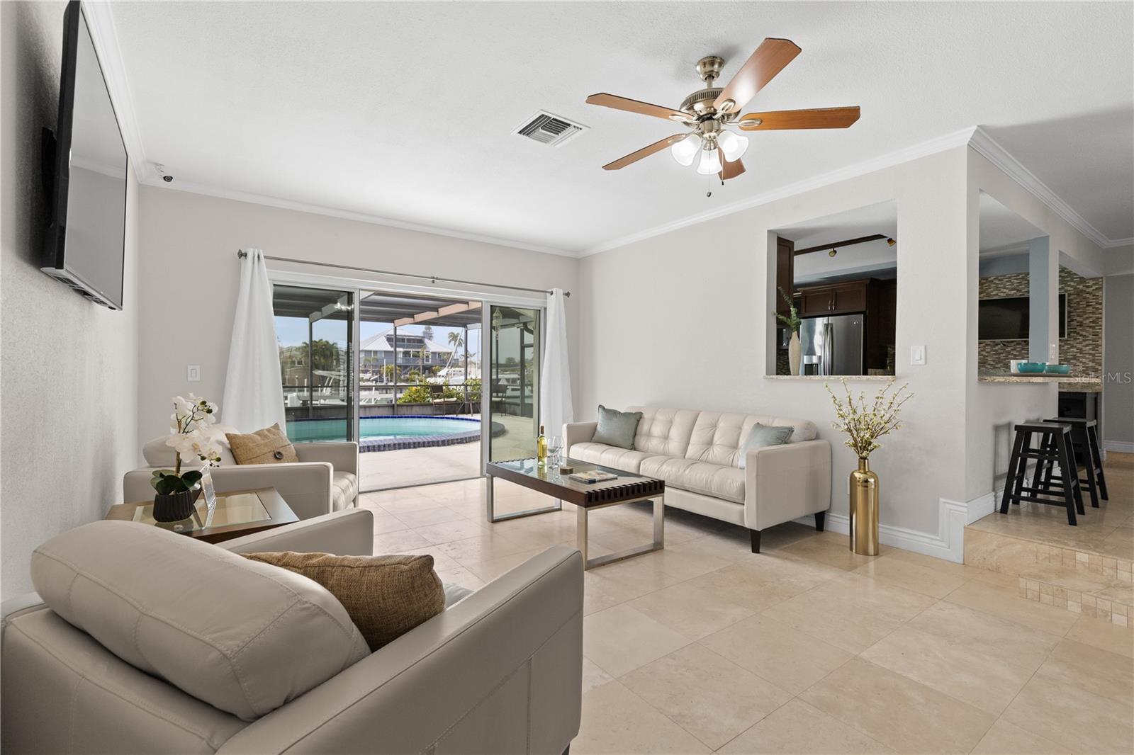 Image 14 of 32 For 404 4th Avenue N