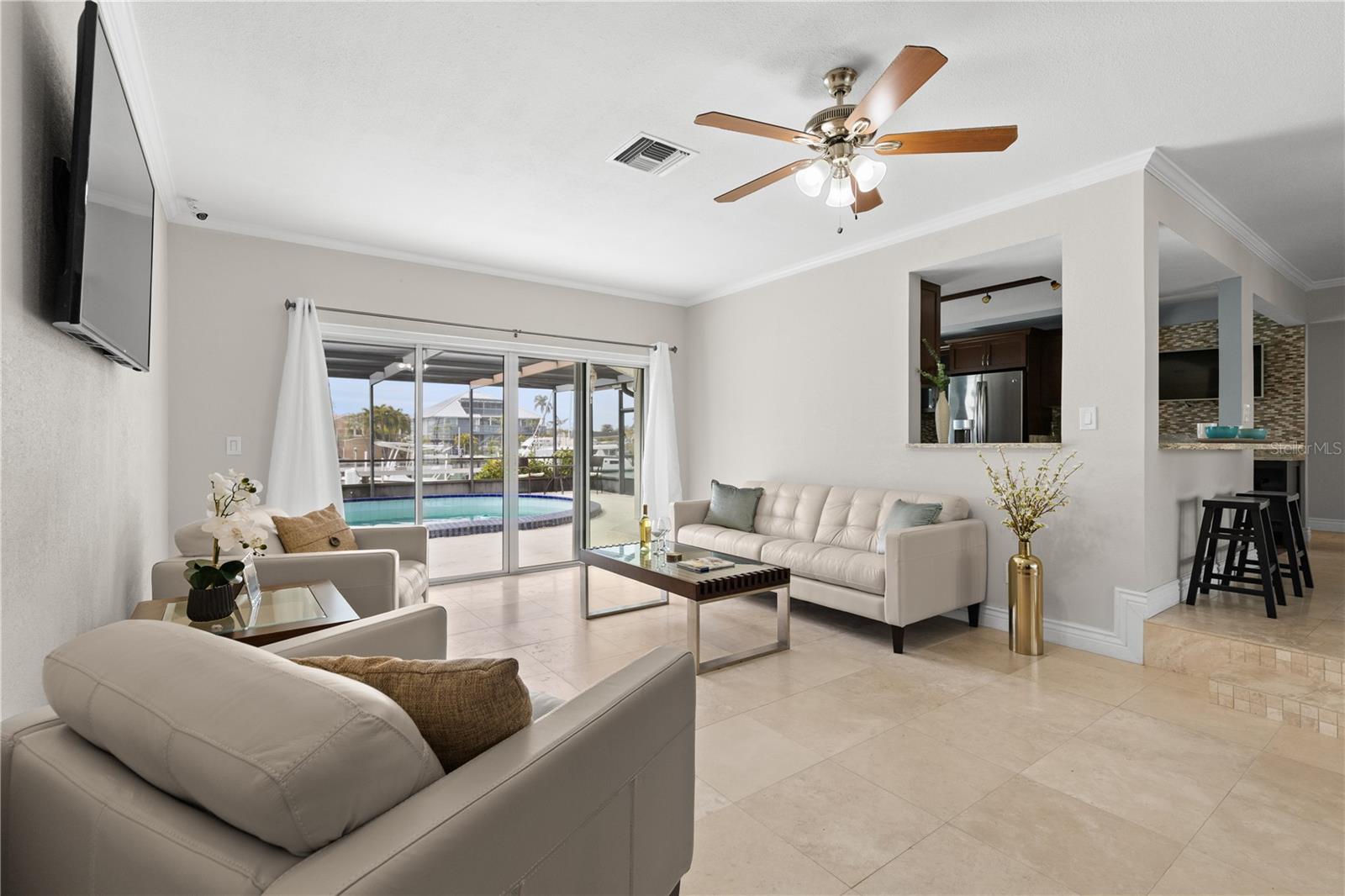 Image 15 of 32 For 404 4th Avenue N