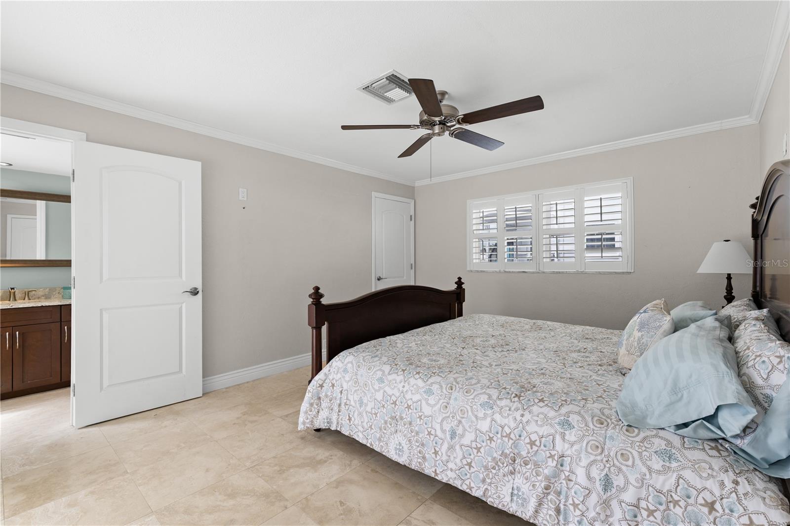 Image 17 of 32 For 404 4th Avenue N