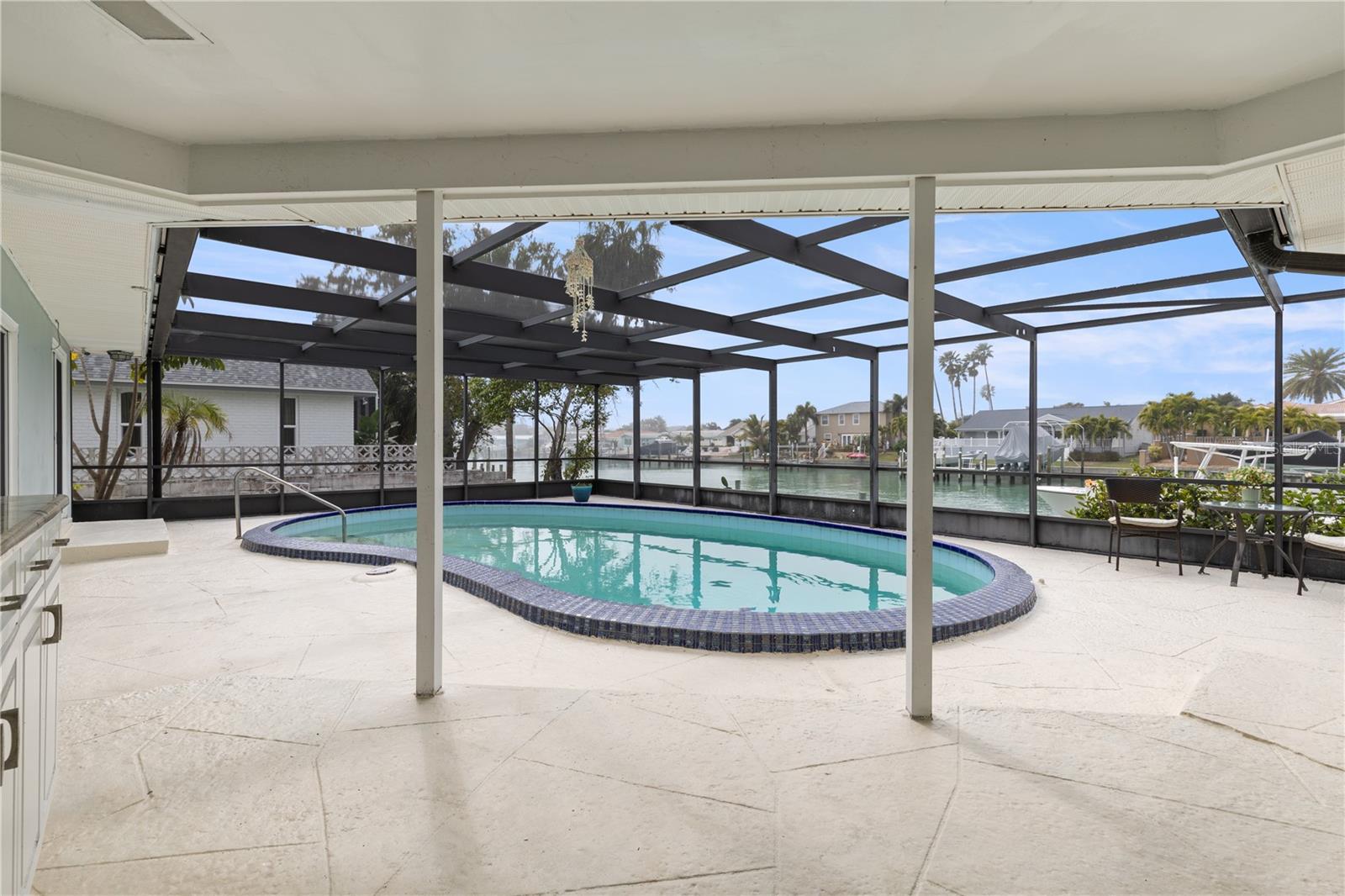 Image 28 of 32 For 404 4th Avenue N