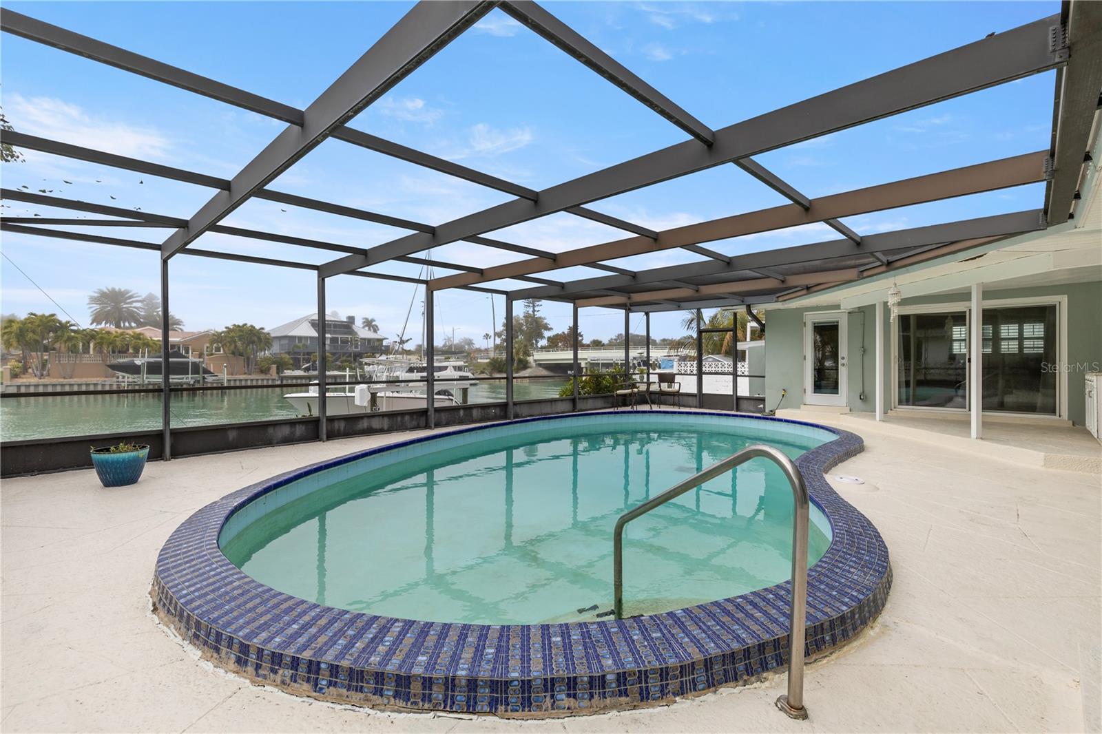 Image 31 of 32 For 404 4th Avenue N