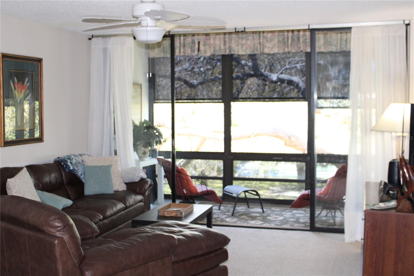 Image 5 of 23 For 14130 Rosemary Lane 1305