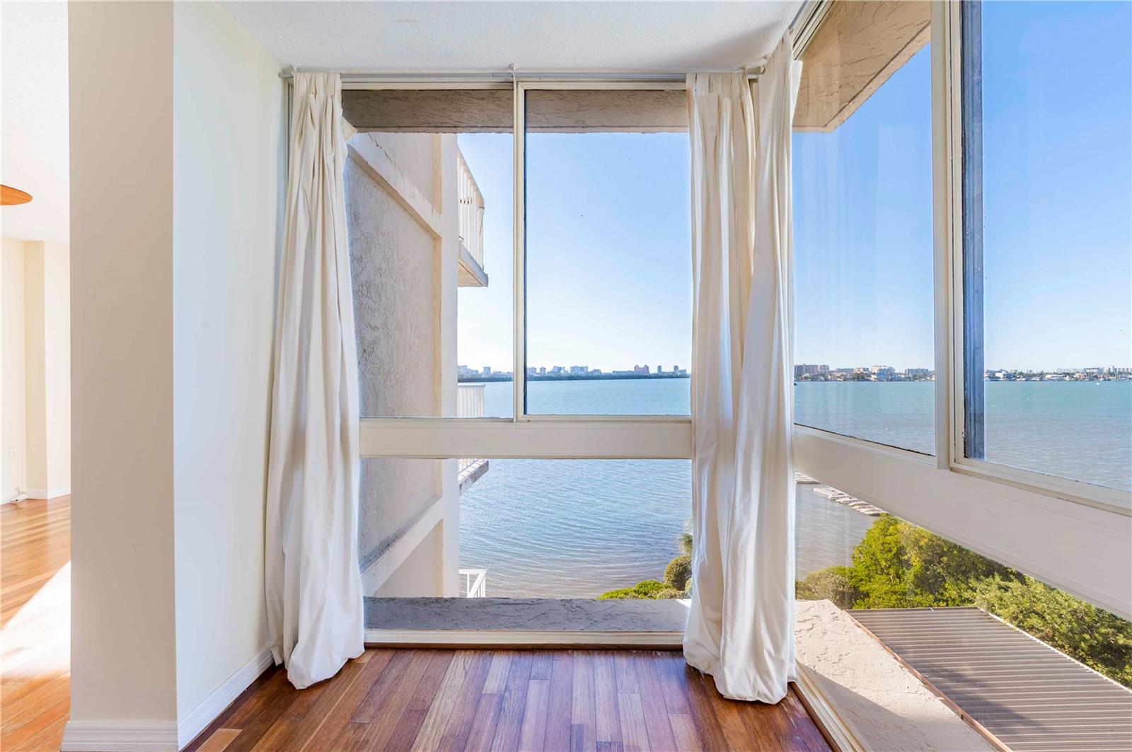 Image 11 of 28 For 500 Osceola Avenue 307