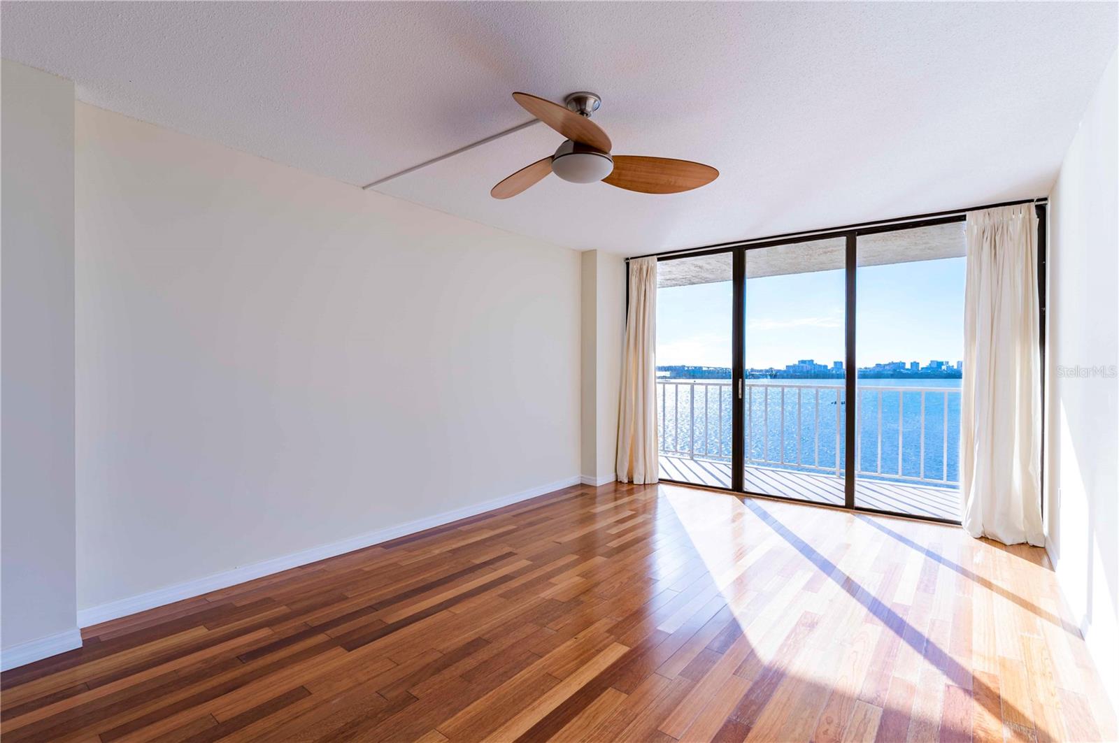 Image 12 of 28 For 500 Osceola Avenue 307