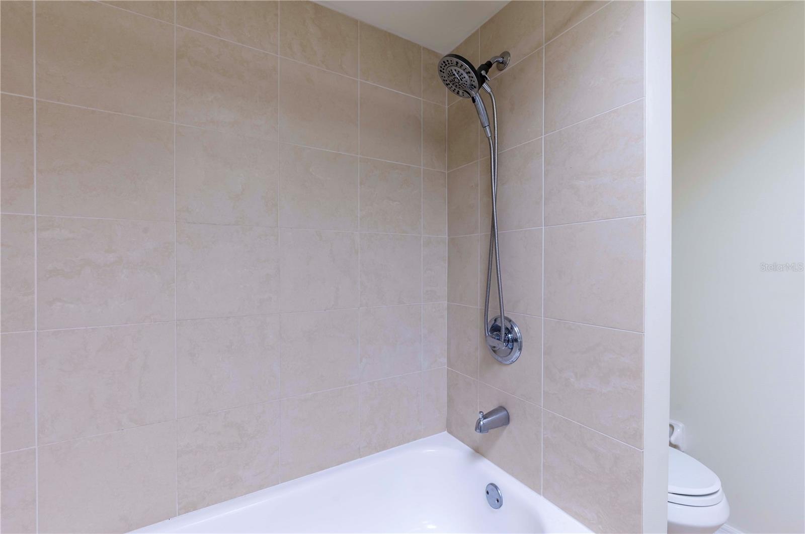 Image 20 of 28 For 500 Osceola Avenue 307