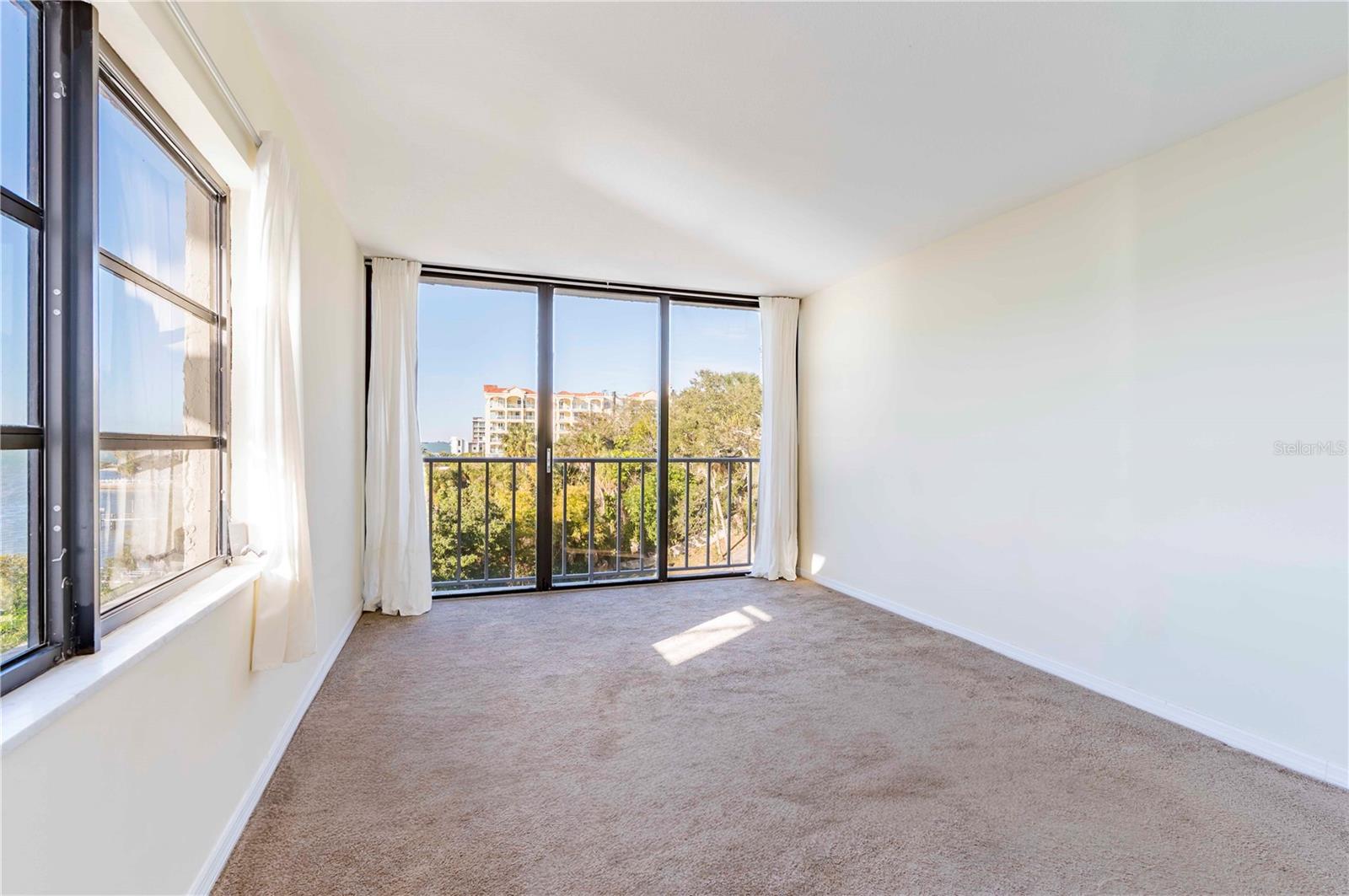 Image 21 of 28 For 500 Osceola Avenue 307