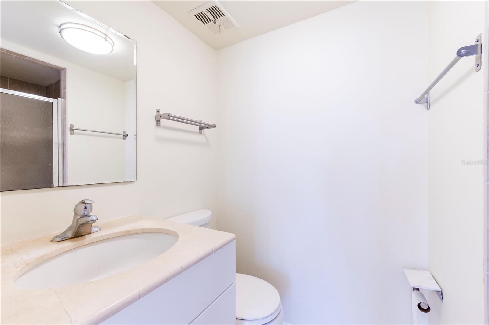 Image 24 of 28 For 500 Osceola Avenue 307