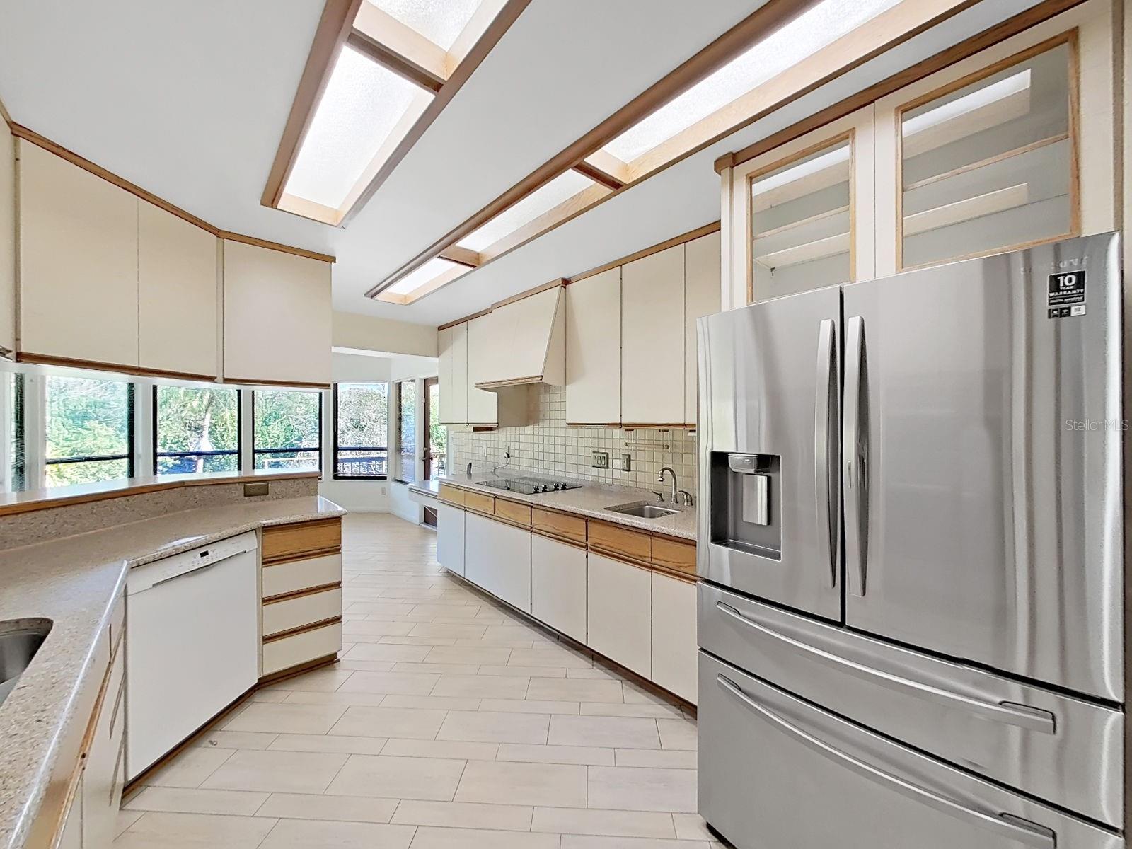 Image 18 of 54 For 1930 Cove Lane