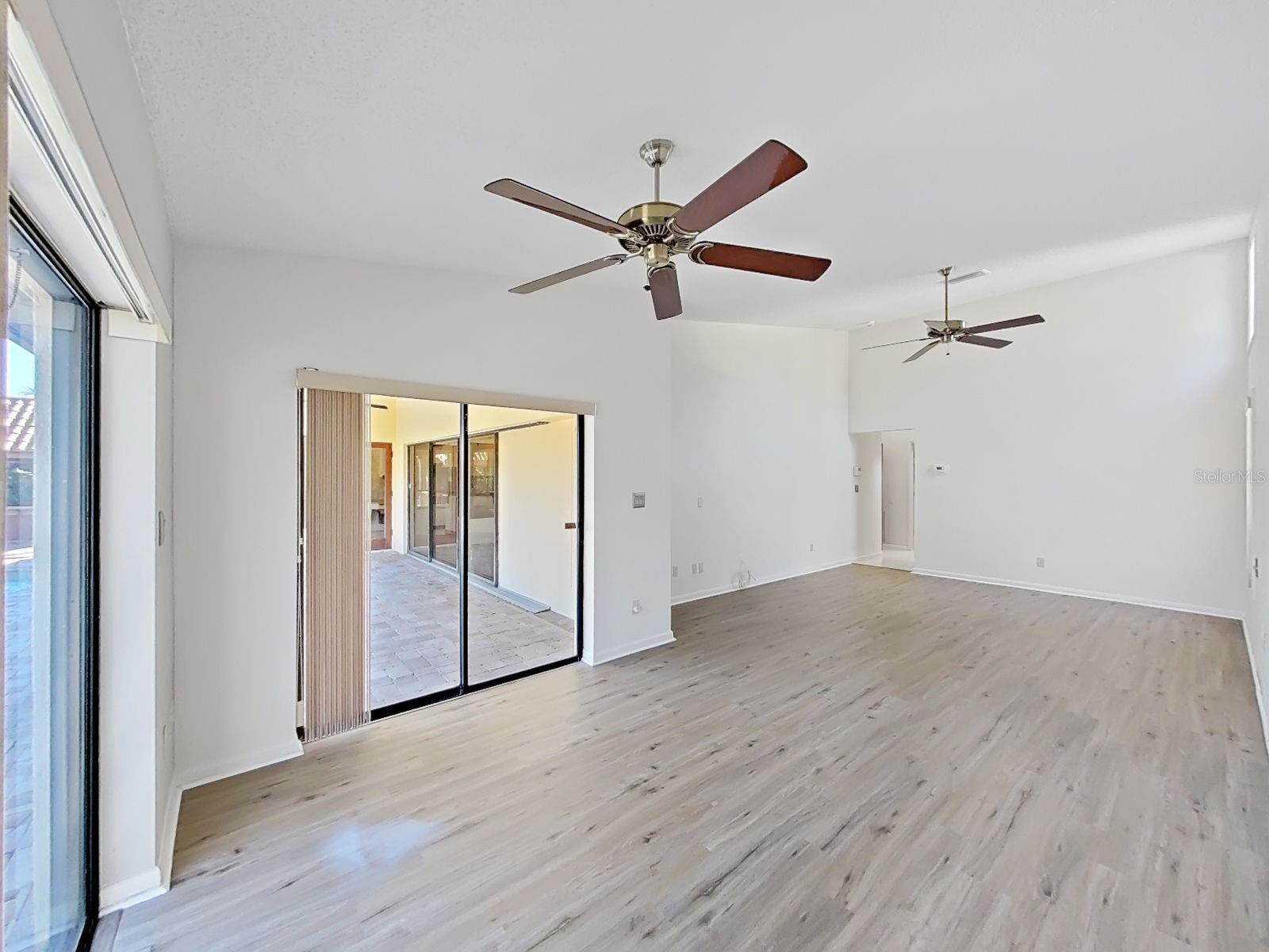 Image 24 of 54 For 1930 Cove Lane