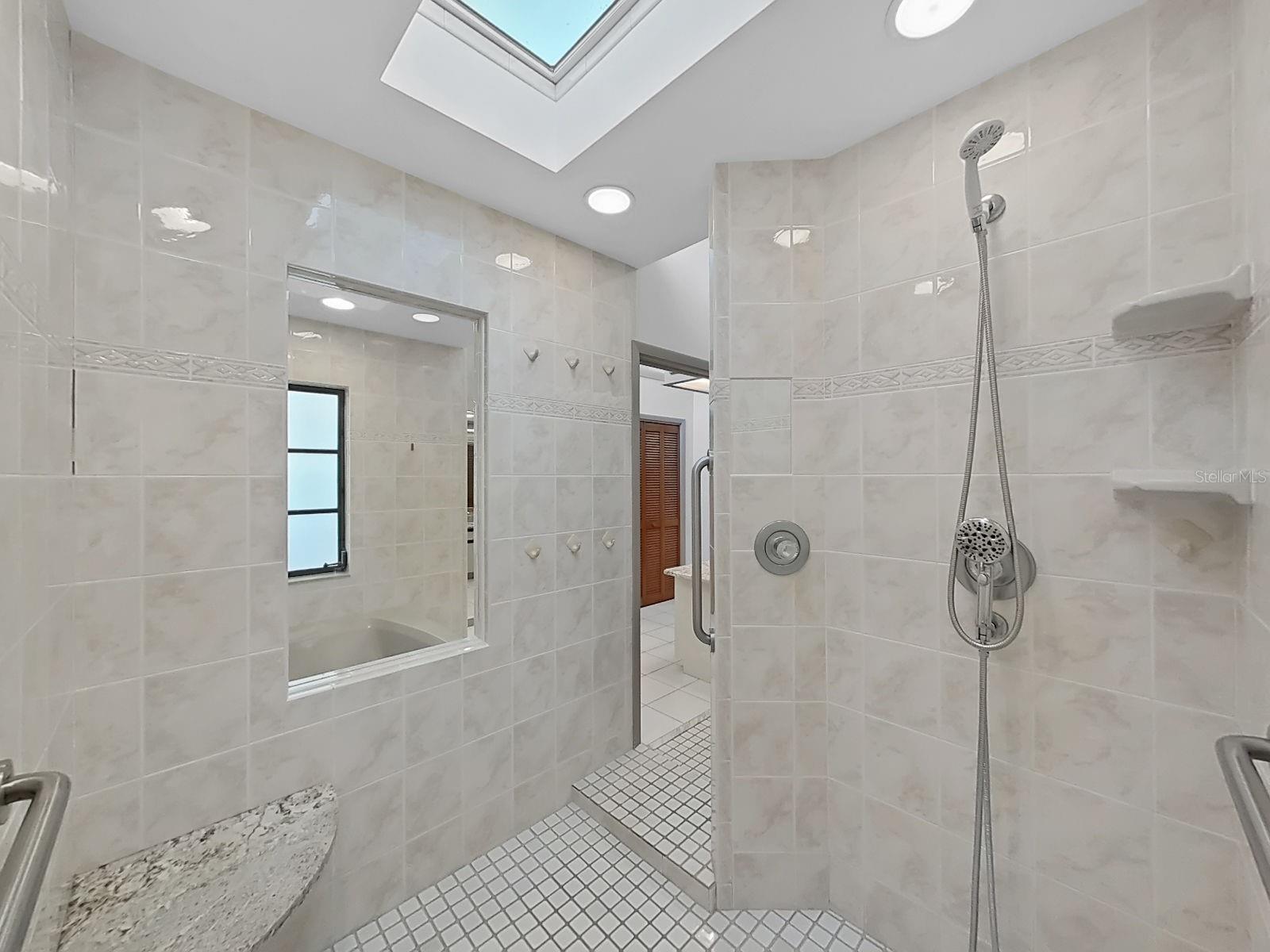 Image 27 of 54 For 1930 Cove Lane