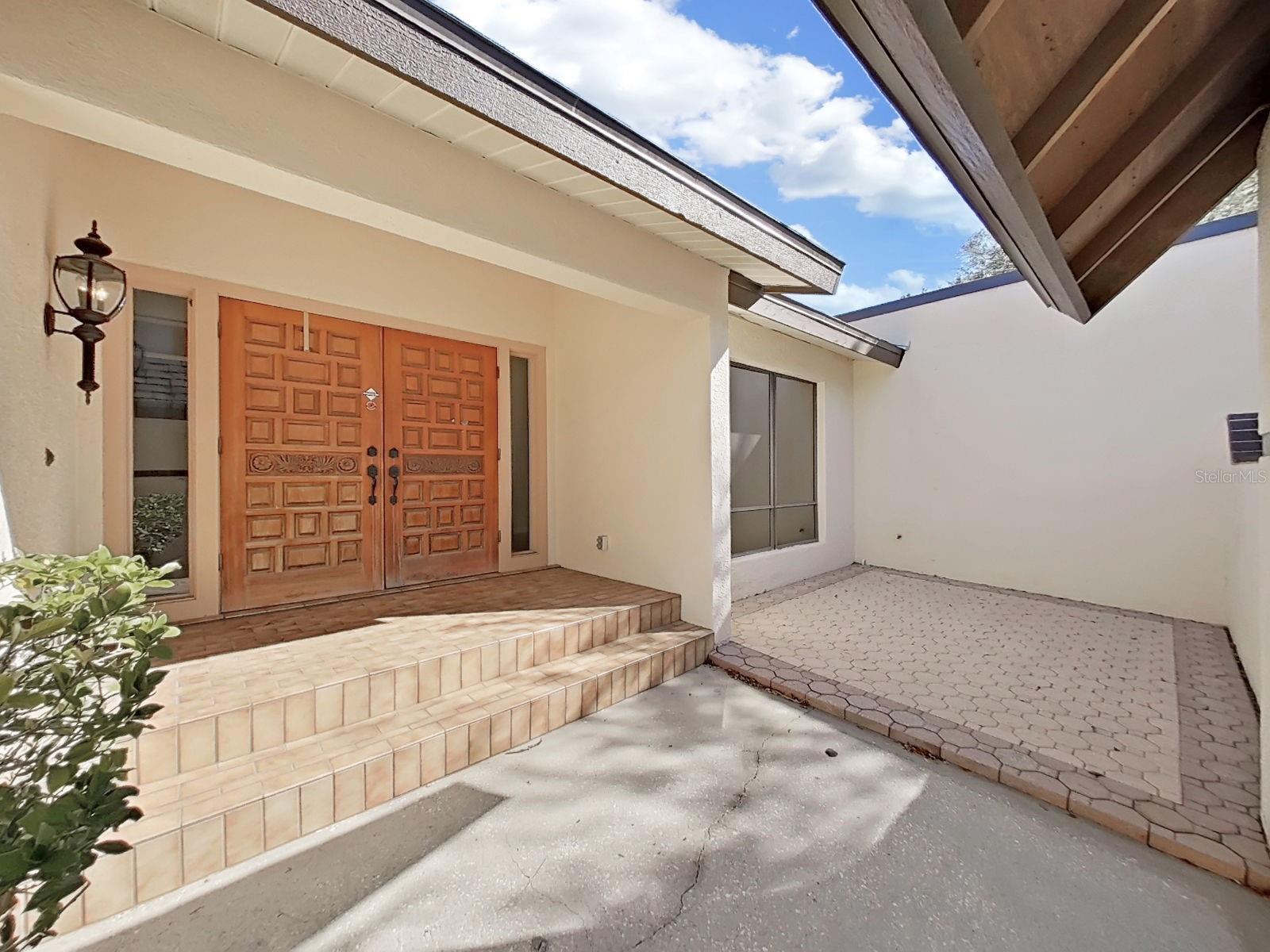 Image 4 of 54 For 1930 Cove Lane