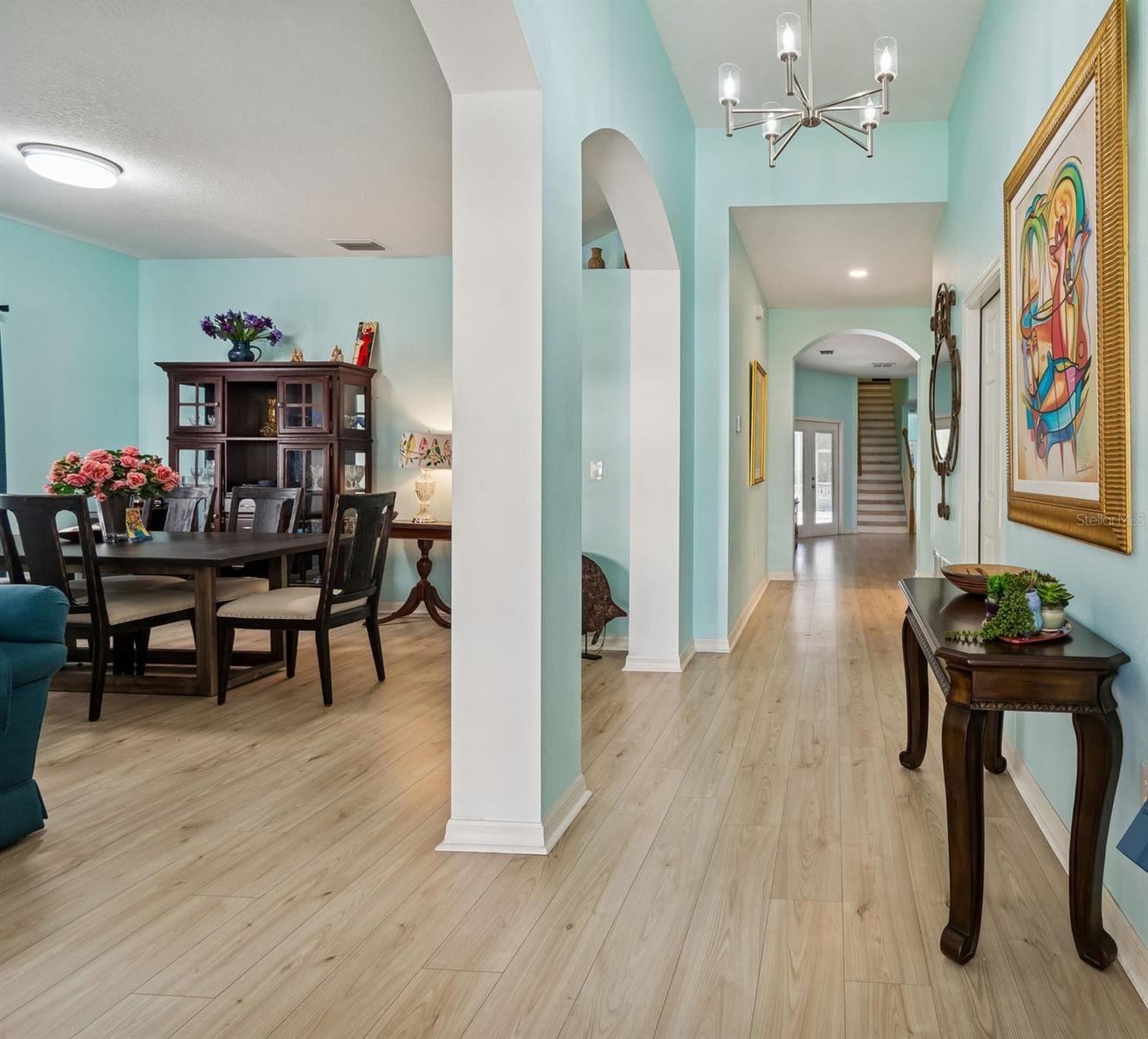 Image 3 of 33 For 18922 Fishermans Bend Drive