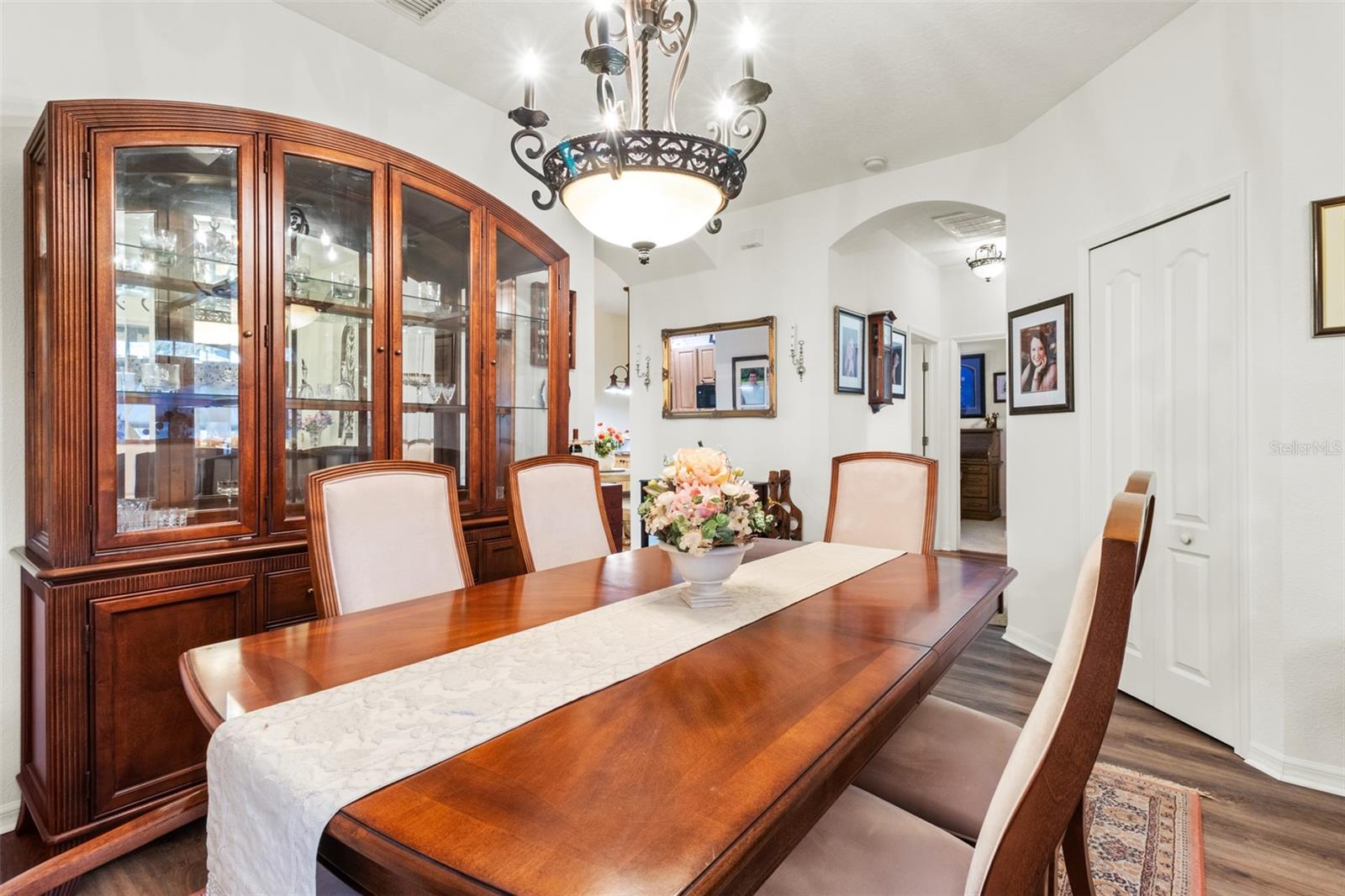 Listing photo id 8 for 11911 Valley Falls Loop