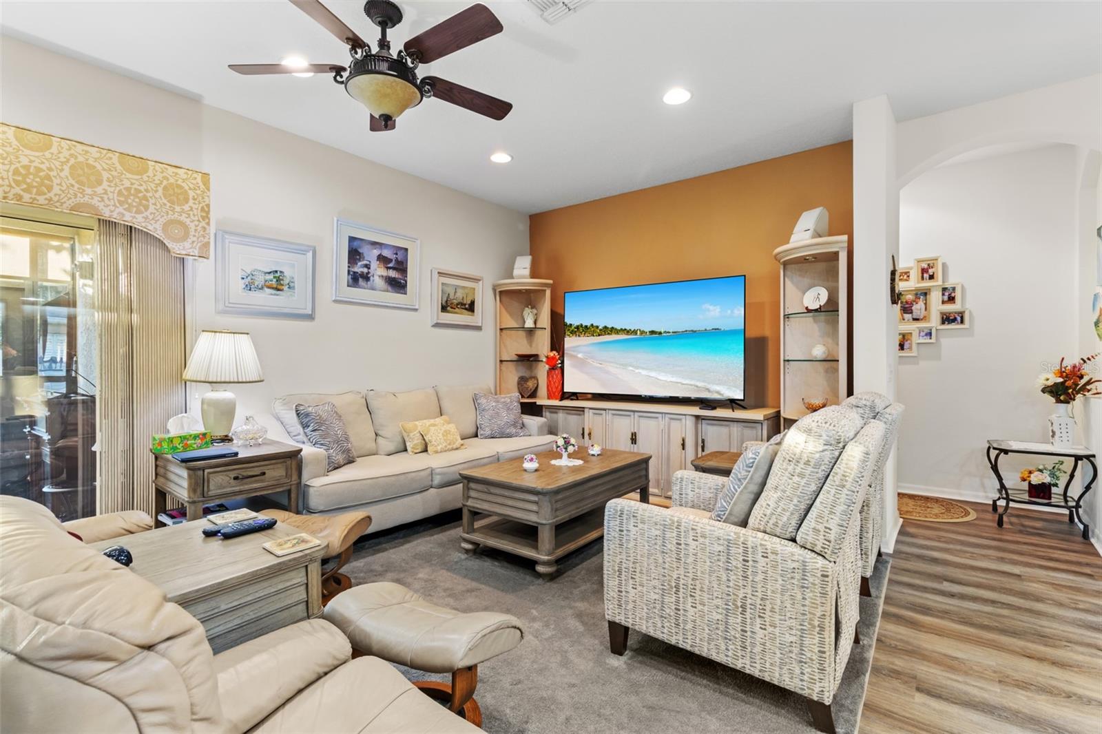 Listing photo id 13 for 11911 Valley Falls Loop