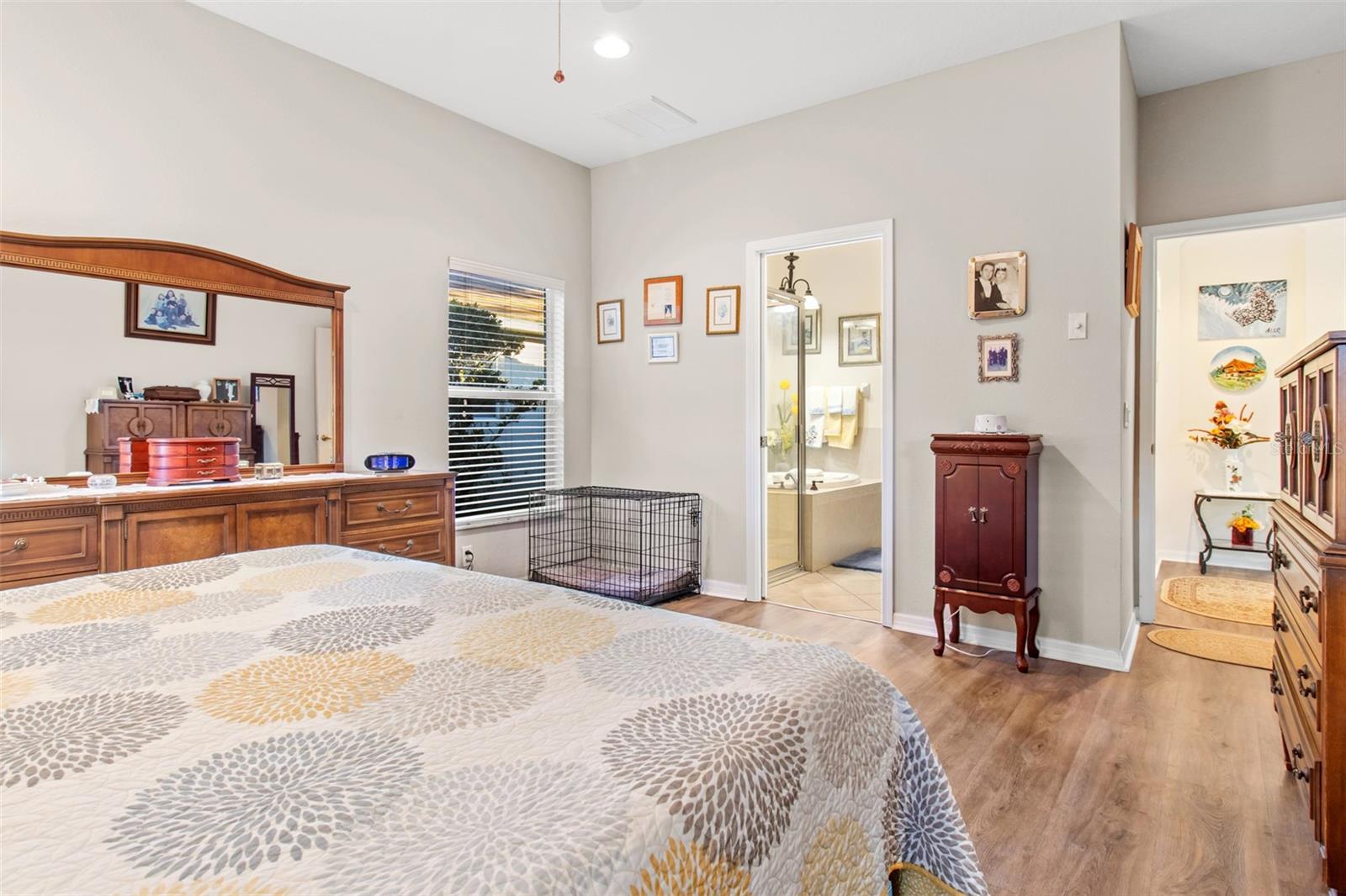 Listing photo id 18 for 11911 Valley Falls Loop