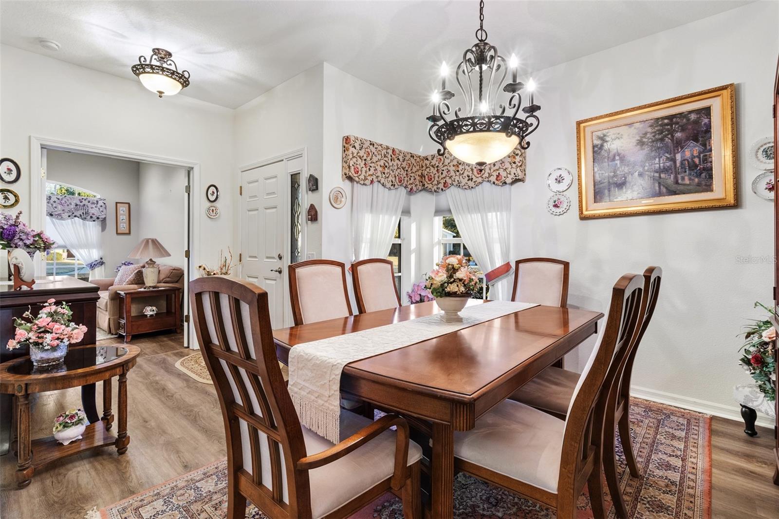 Listing photo id 7 for 11911 Valley Falls Loop