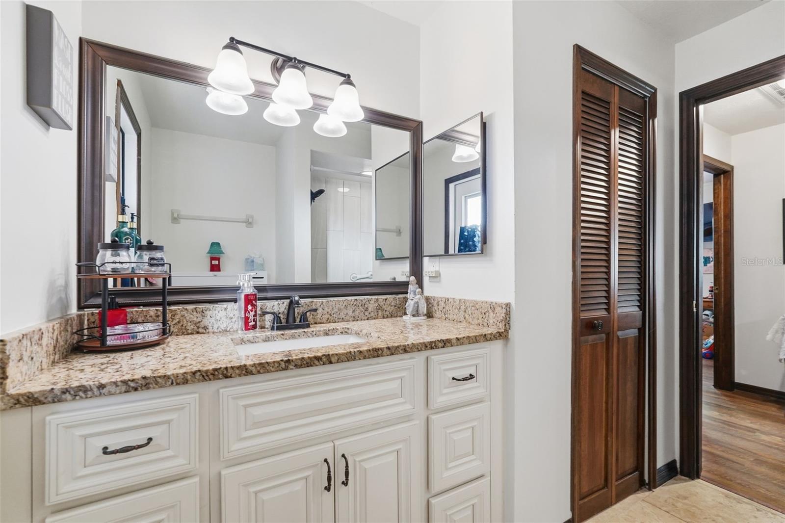 Image 22 of 35 For 1925 Dockside Drive