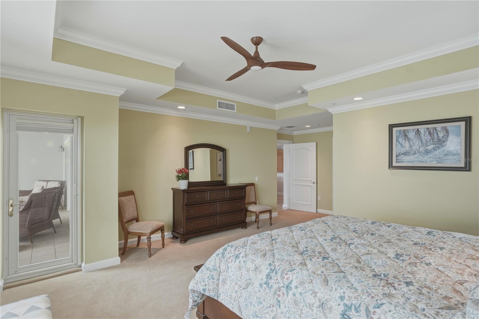 Image 23 of 47 For 312 8th Avenue N 203