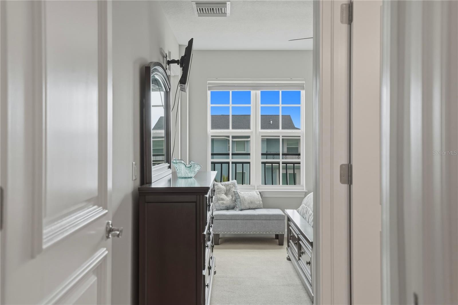 Image 34 of 47 For 312 8th Avenue N 203