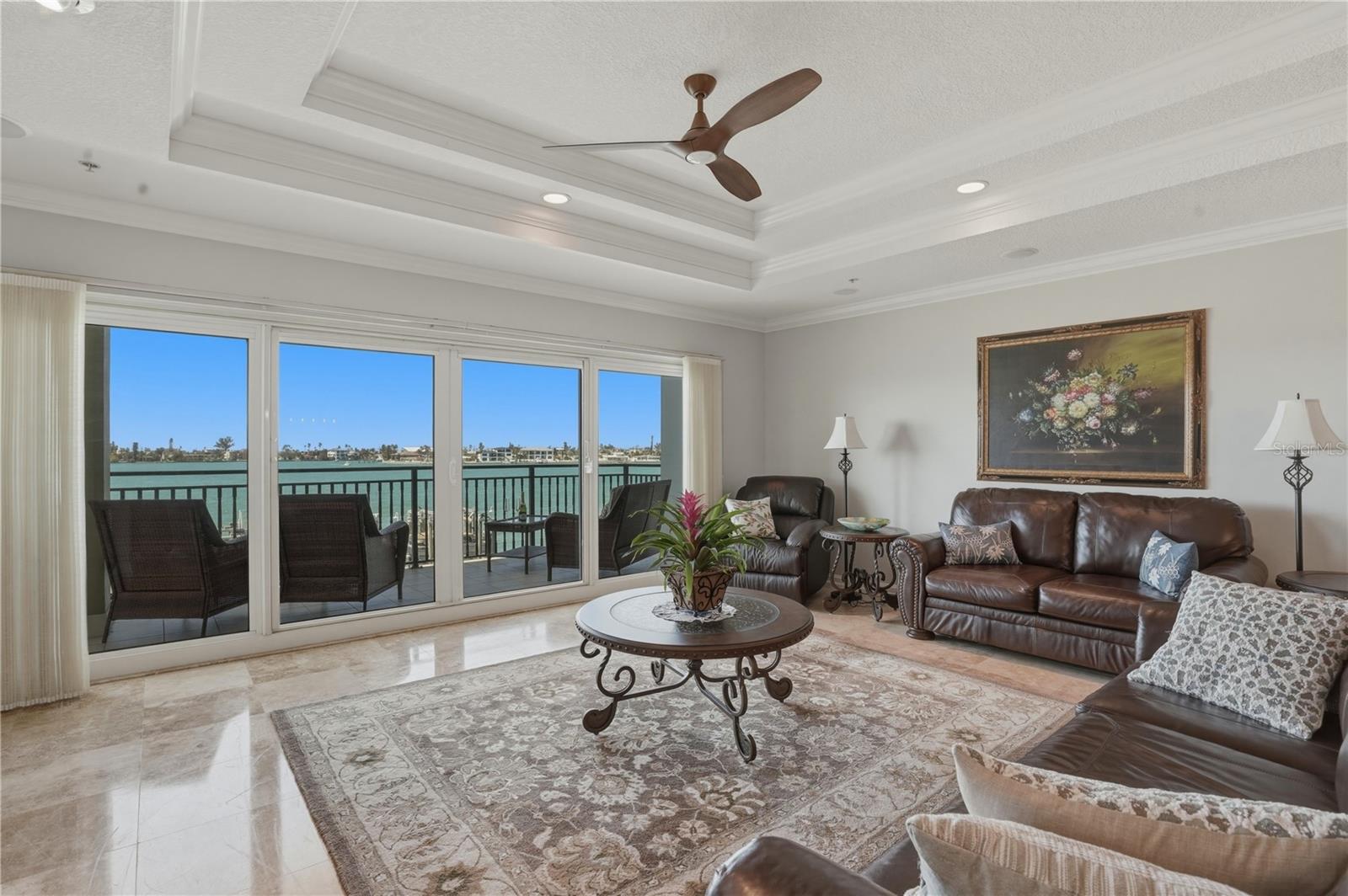 Image 9 of 47 For 312 8th Avenue N 203