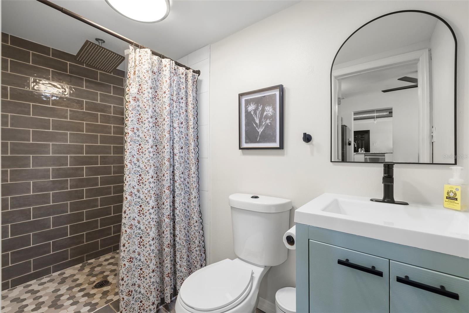 Image 17 of 46 For 2018 Broad Street