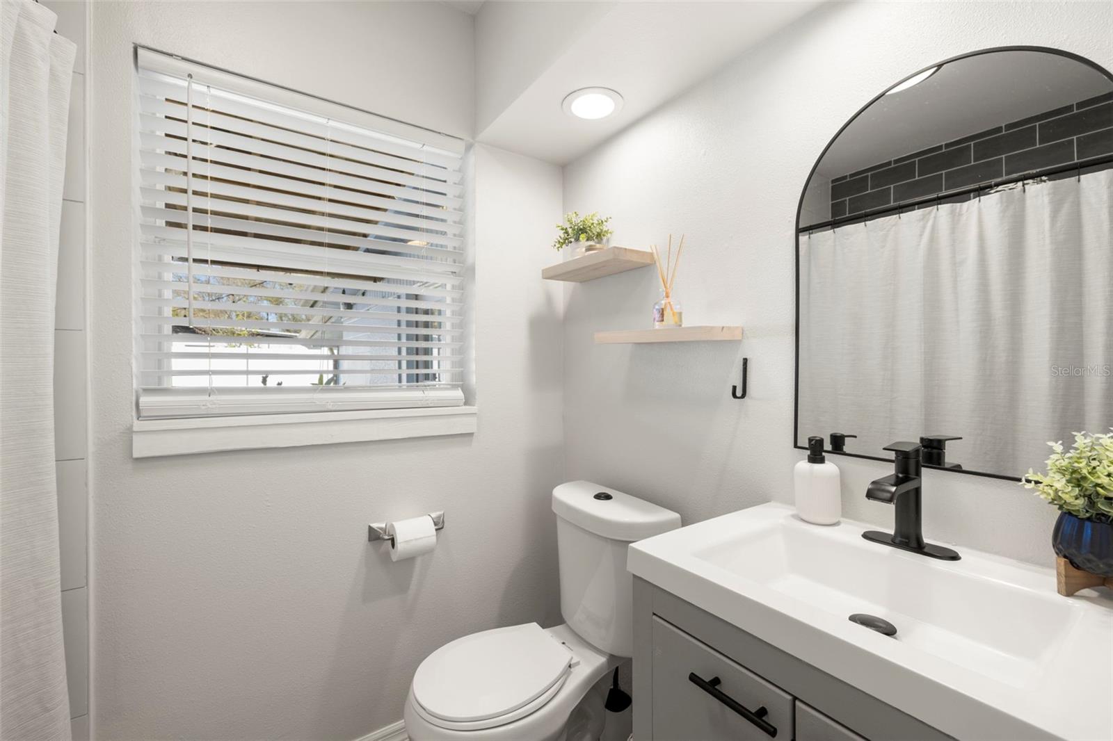 Image 20 of 46 For 2018 Broad Street