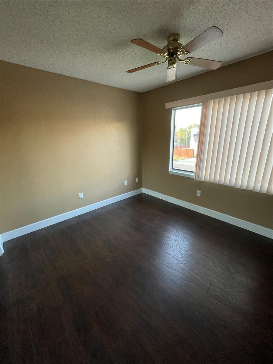 Image 12 of 20 For 1726 Nevada Avenue Ne