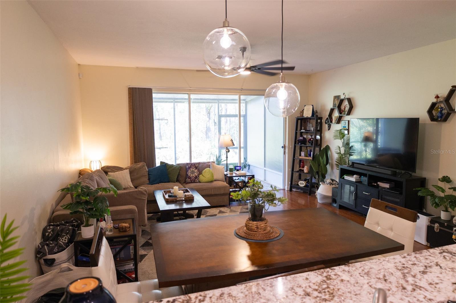 Image 5 of 28 For 8581 Sandy Beach Street