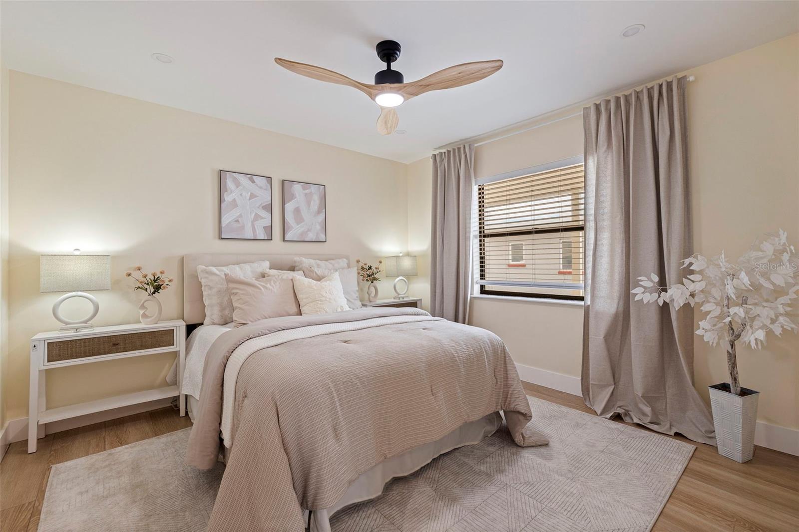 Image 18 of 51 For 113 176th Avenue W