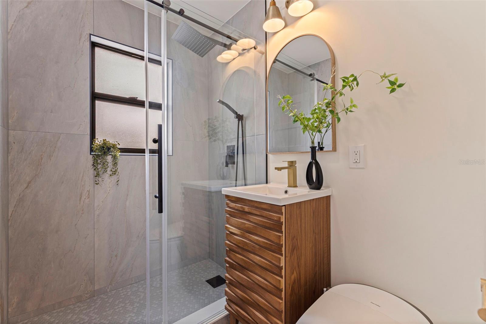 Image 19 of 51 For 113 176th Avenue W