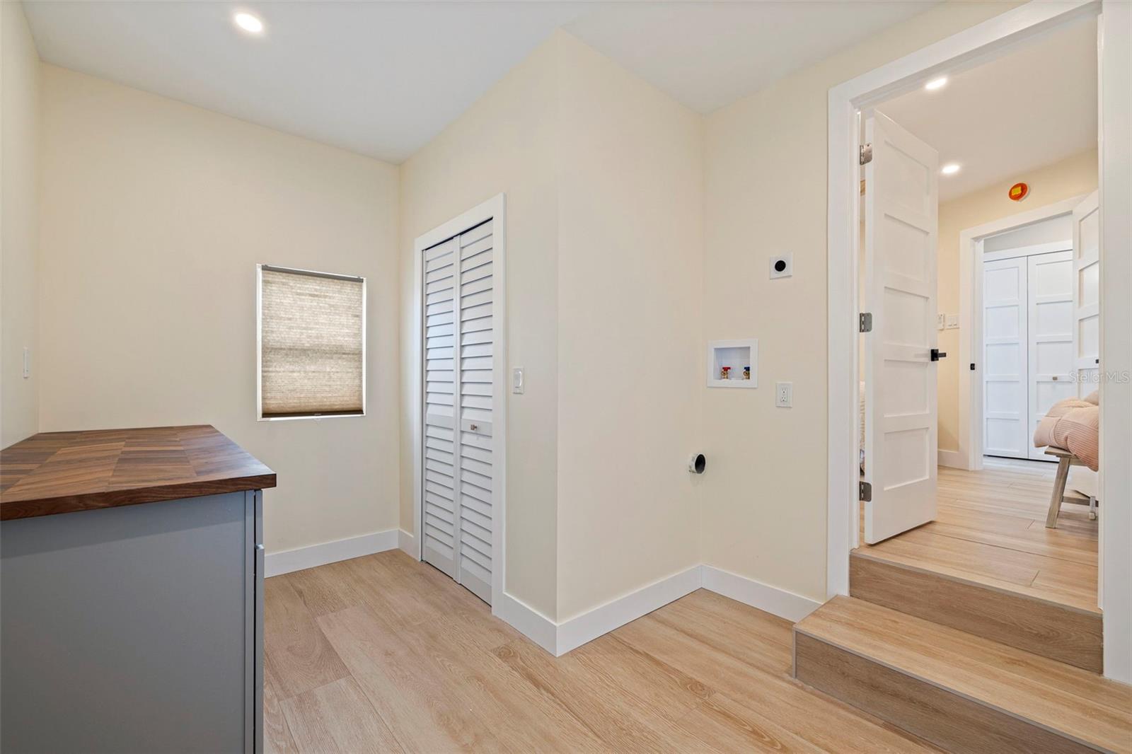 Image 23 of 51 For 113 176th Avenue W