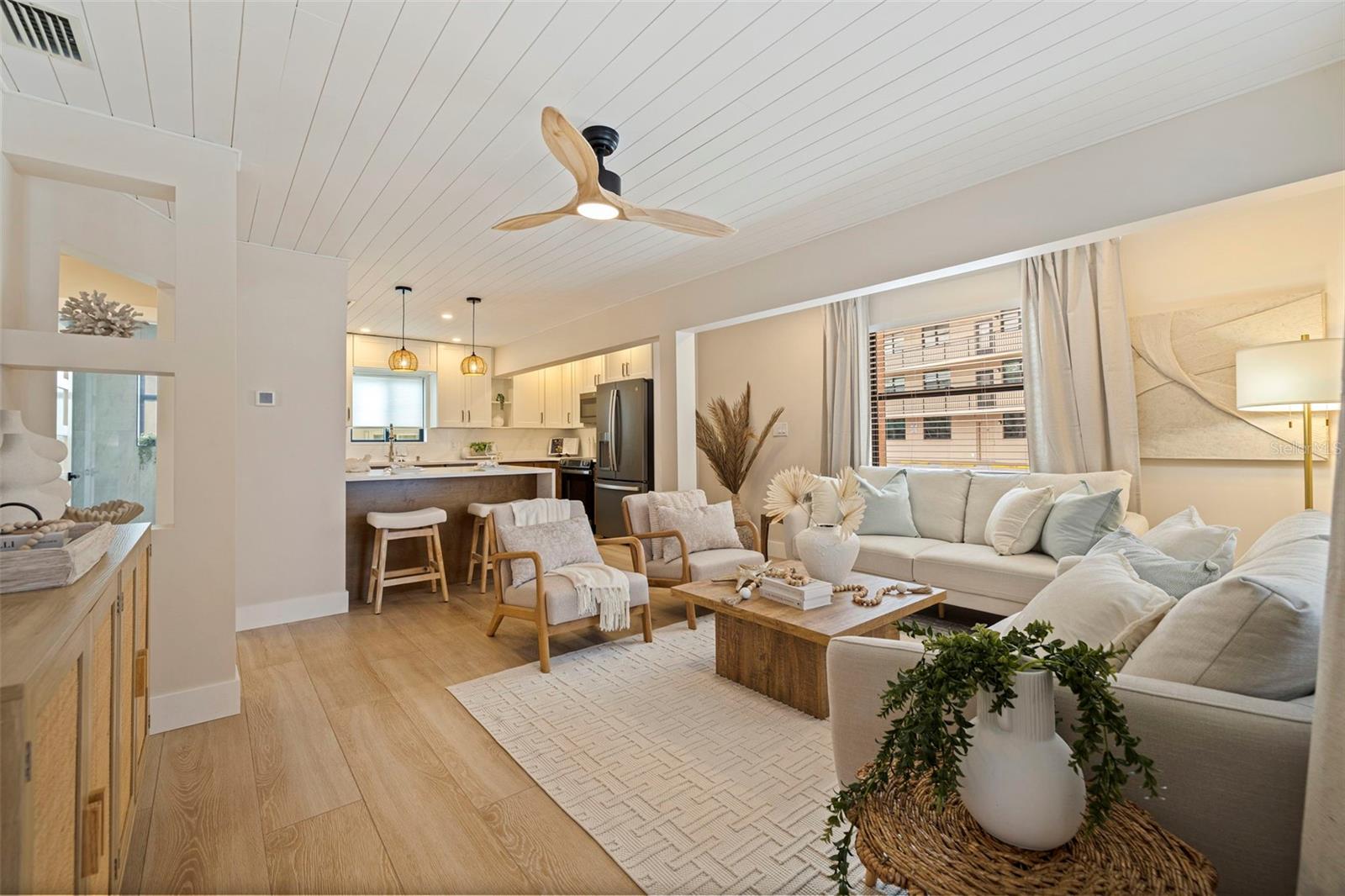 Image 5 of 51 For 113 176th Avenue W