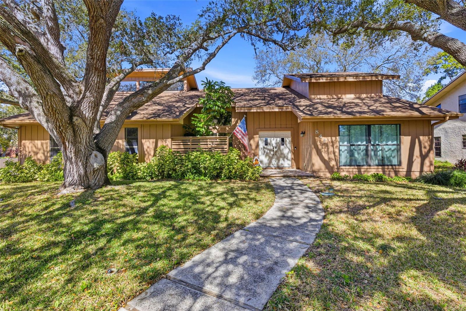 Image 2 of 81 For 847 Hillside Drive