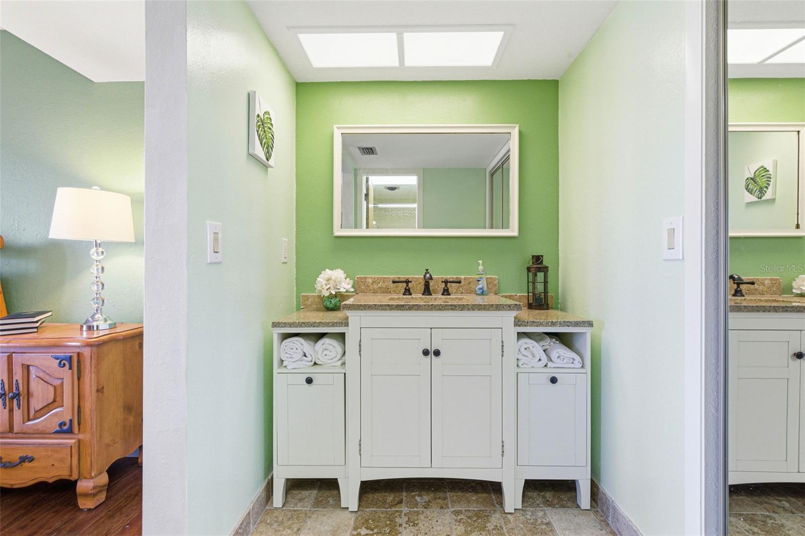 Image 36 of 81 For 847 Hillside Drive