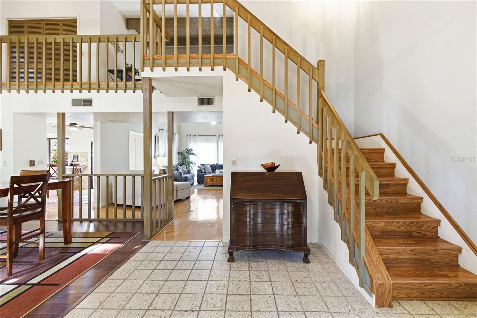 Image 38 of 81 For 847 Hillside Drive