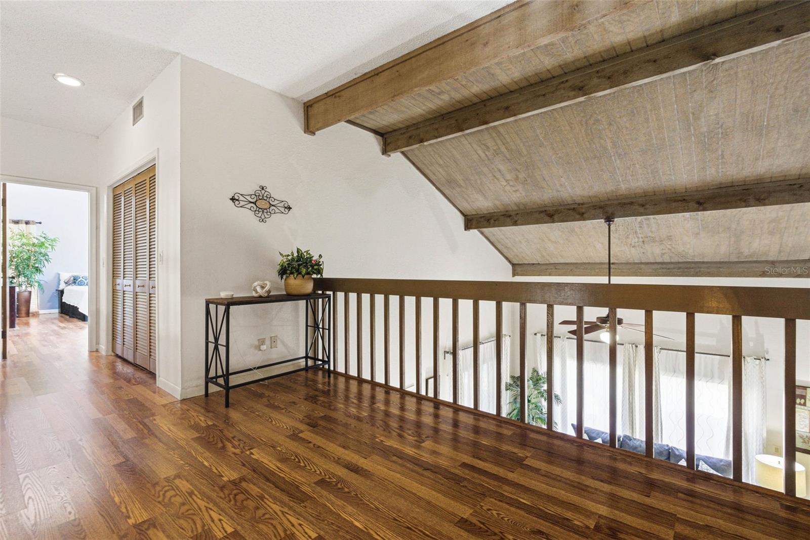 Image 39 of 81 For 847 Hillside Drive