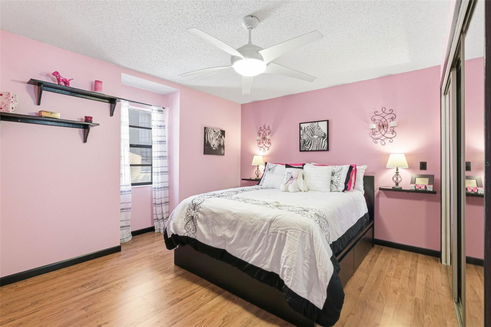 Image 44 of 81 For 847 Hillside Drive