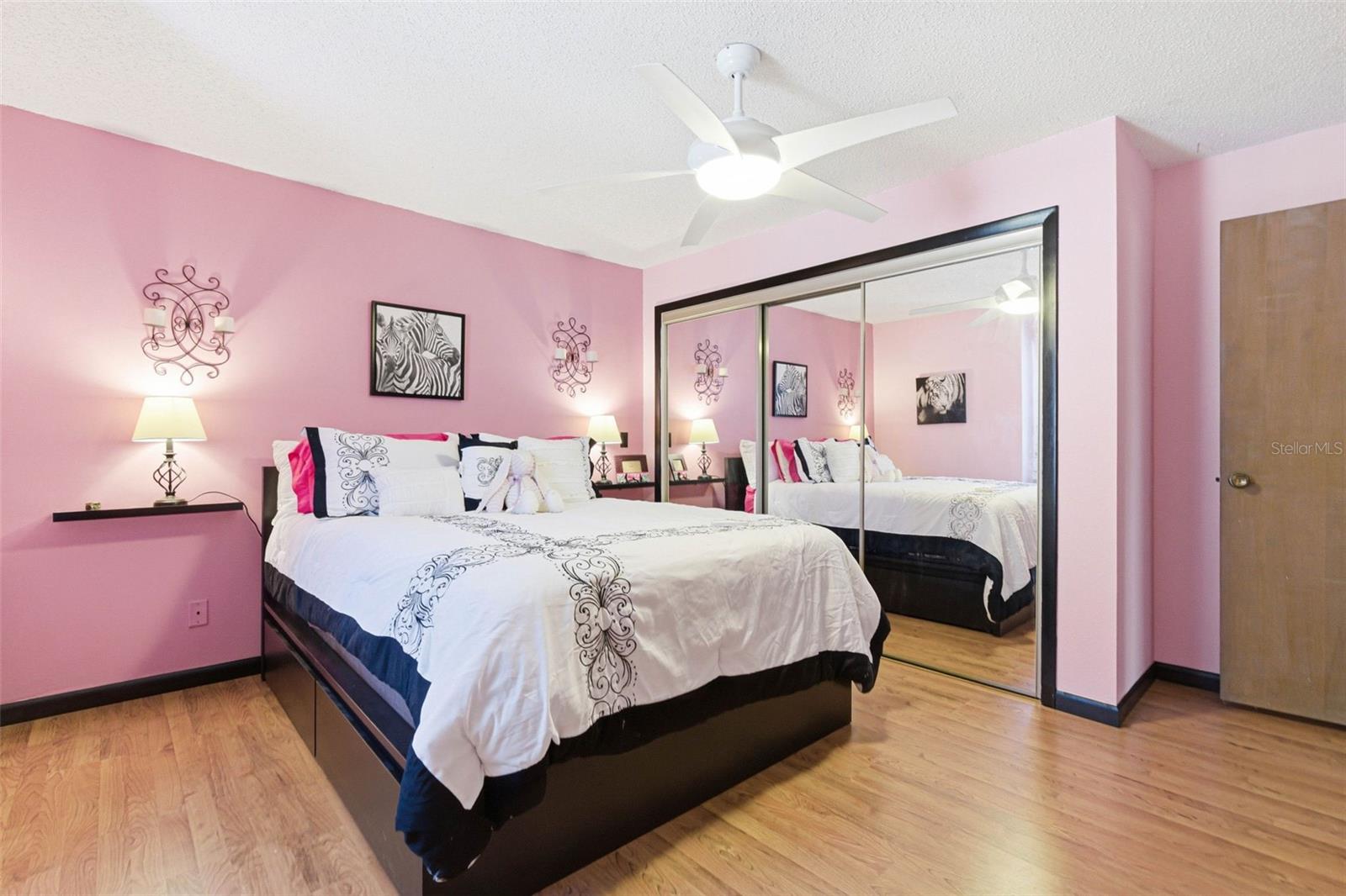 Image 45 of 81 For 847 Hillside Drive