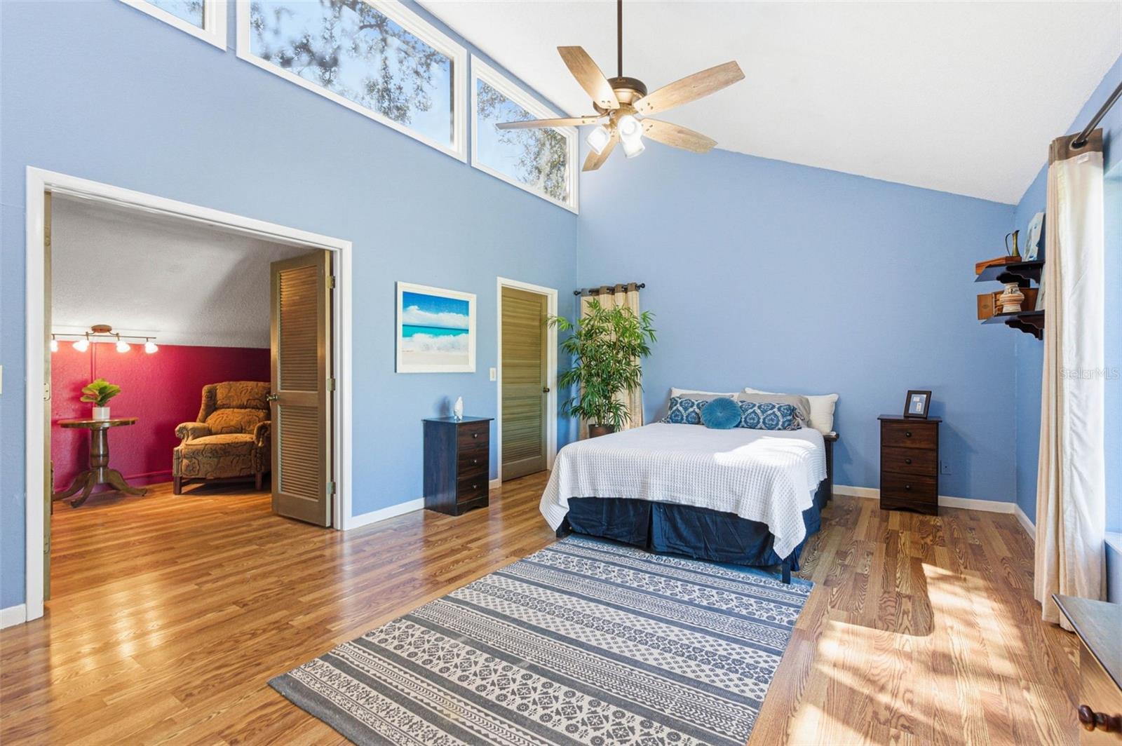 Image 52 of 81 For 847 Hillside Drive