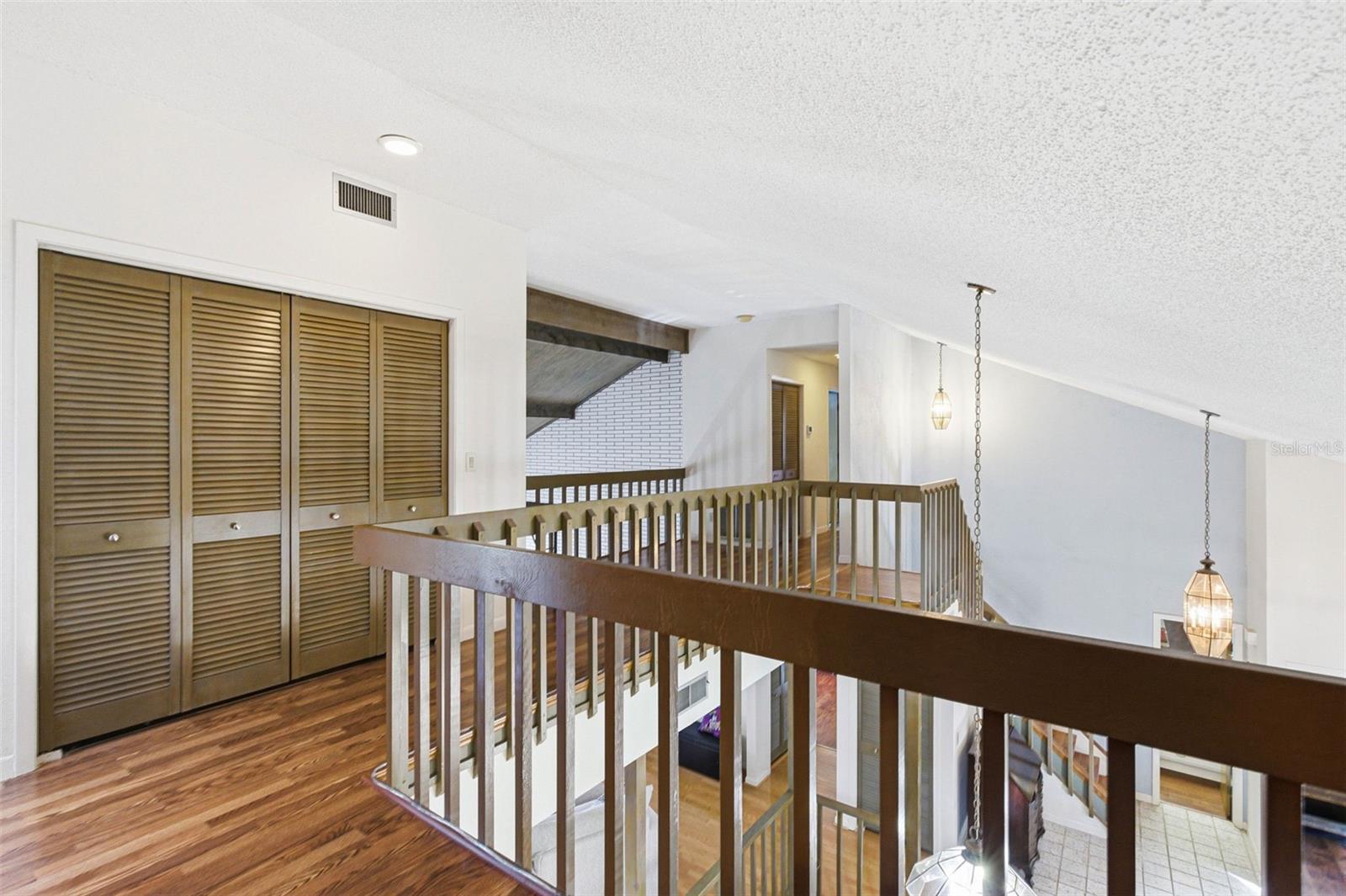 Image 60 of 81 For 847 Hillside Drive