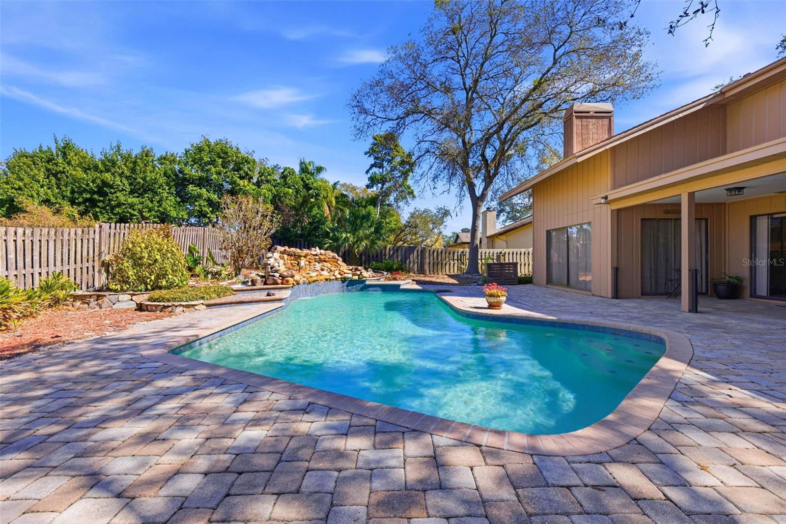 Image 74 of 81 For 847 Hillside Drive