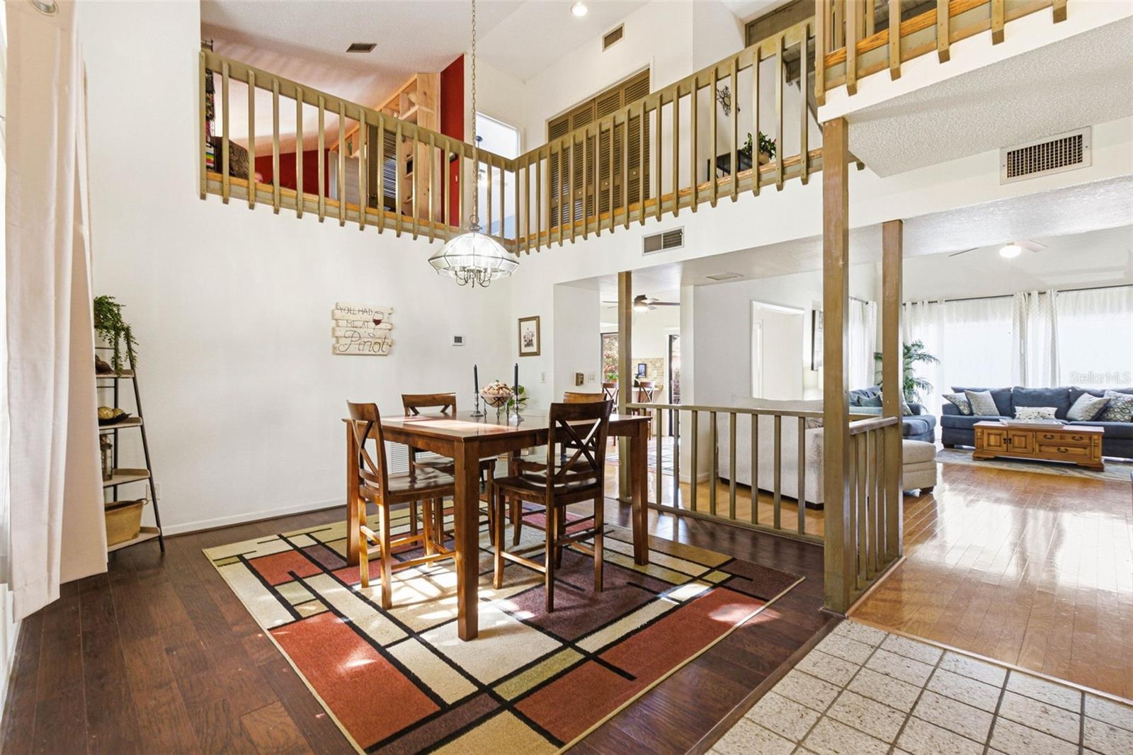 Image 9 of 81 For 847 Hillside Drive