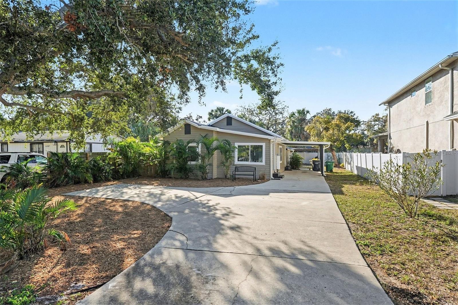 Details for 6305 Macdill Avenue, TAMPA, FL 33611